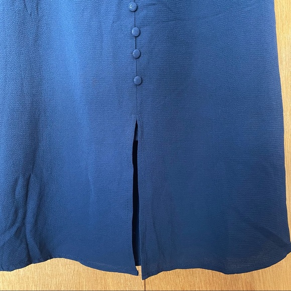 Monteau Button Slit Skirt - Picture 3 of 5